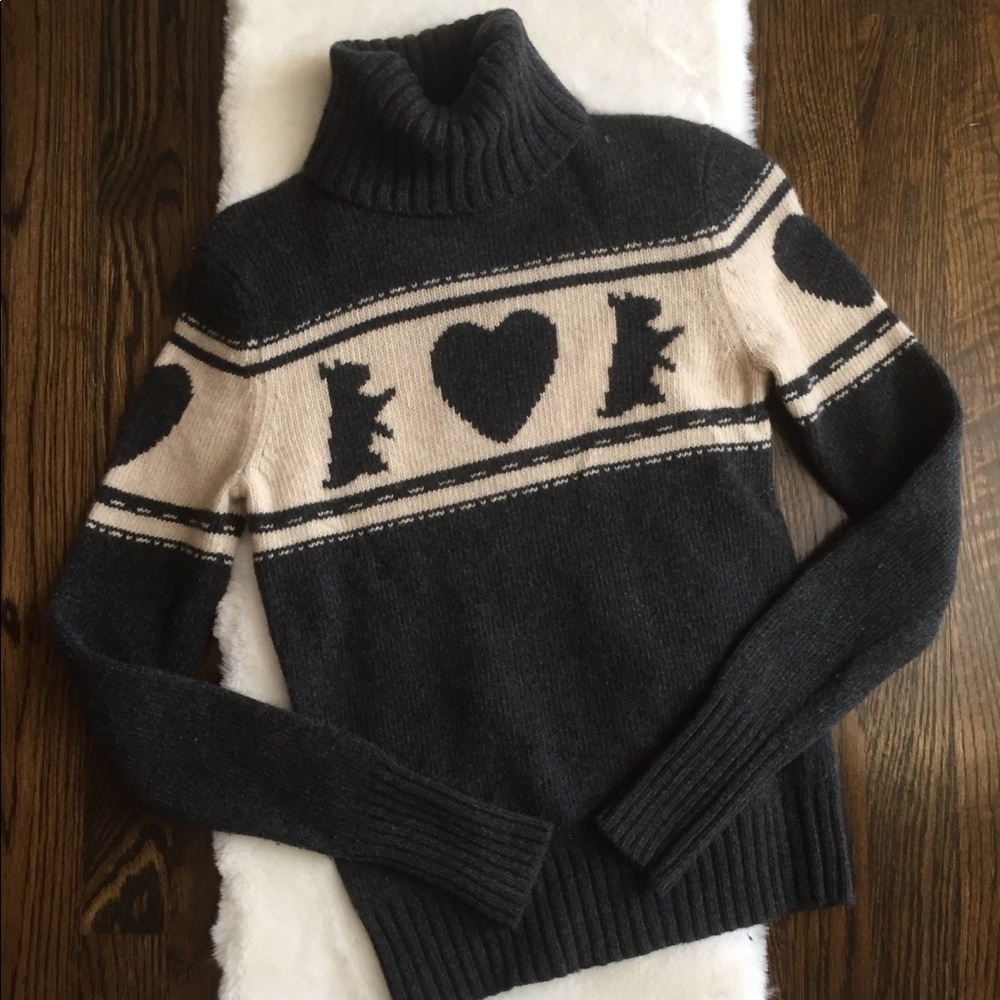 Turtle neck sweater